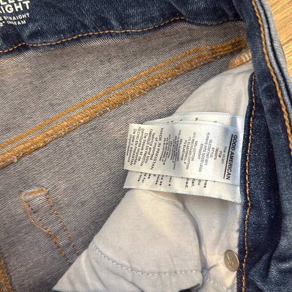 Good American Classic Blue Denim Jeans (6-12) - Picture 3 of 4